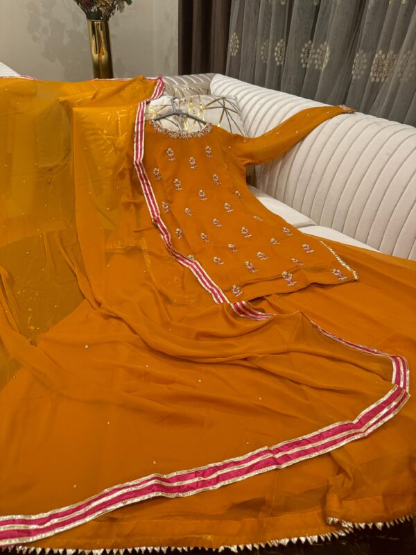 Chifon dbka pearl & thread work shirt - Image 5